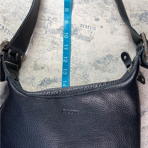 Roots Canada Black Shoulder Bag - Picture 12 of 12